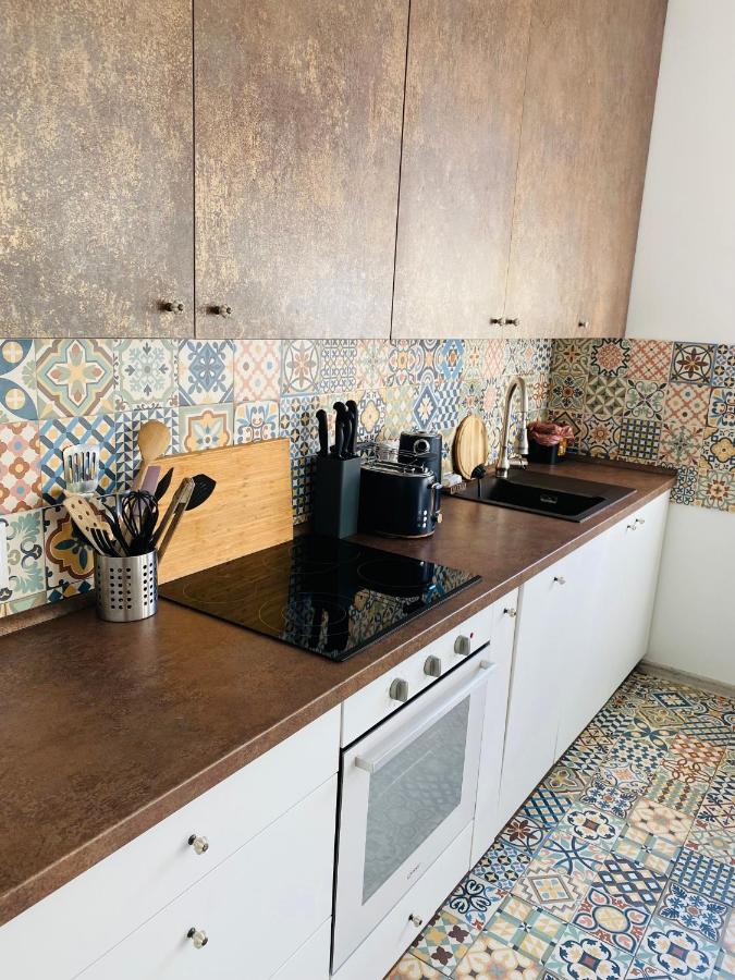 Residence Park Lovely Apartman With Private Parking Kysucke Nove Mesto Екстериор снимка