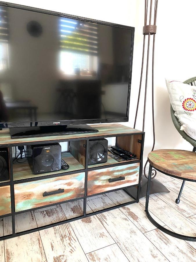 Residence Park Lovely Apartman With Private Parking Kysucke Nove Mesto Екстериор снимка